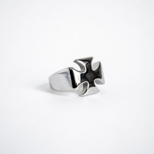 Anillo Cruz de Malta